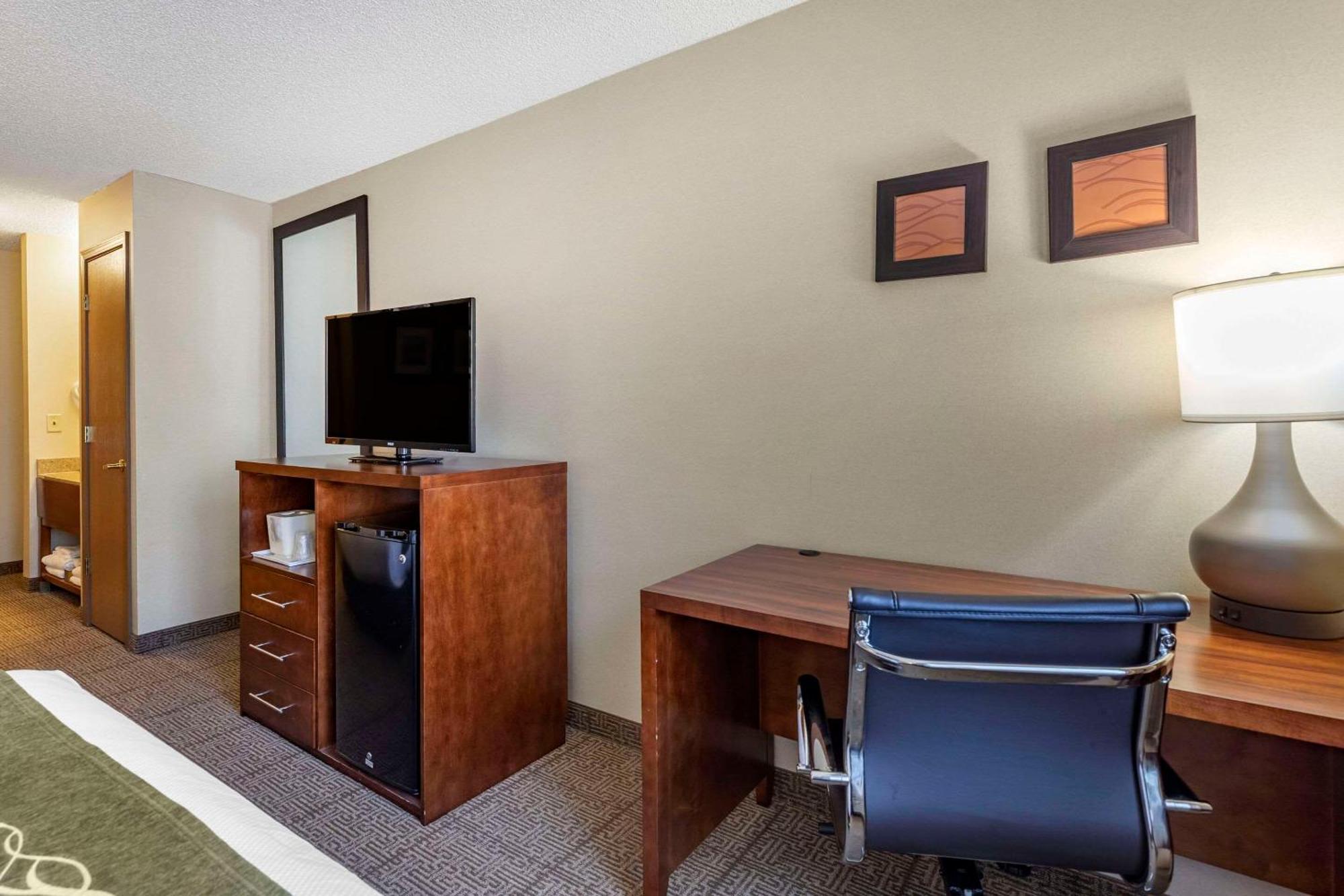 Comfort Inn Denver West Arvada Station Wheat Ridge Bagian luar foto