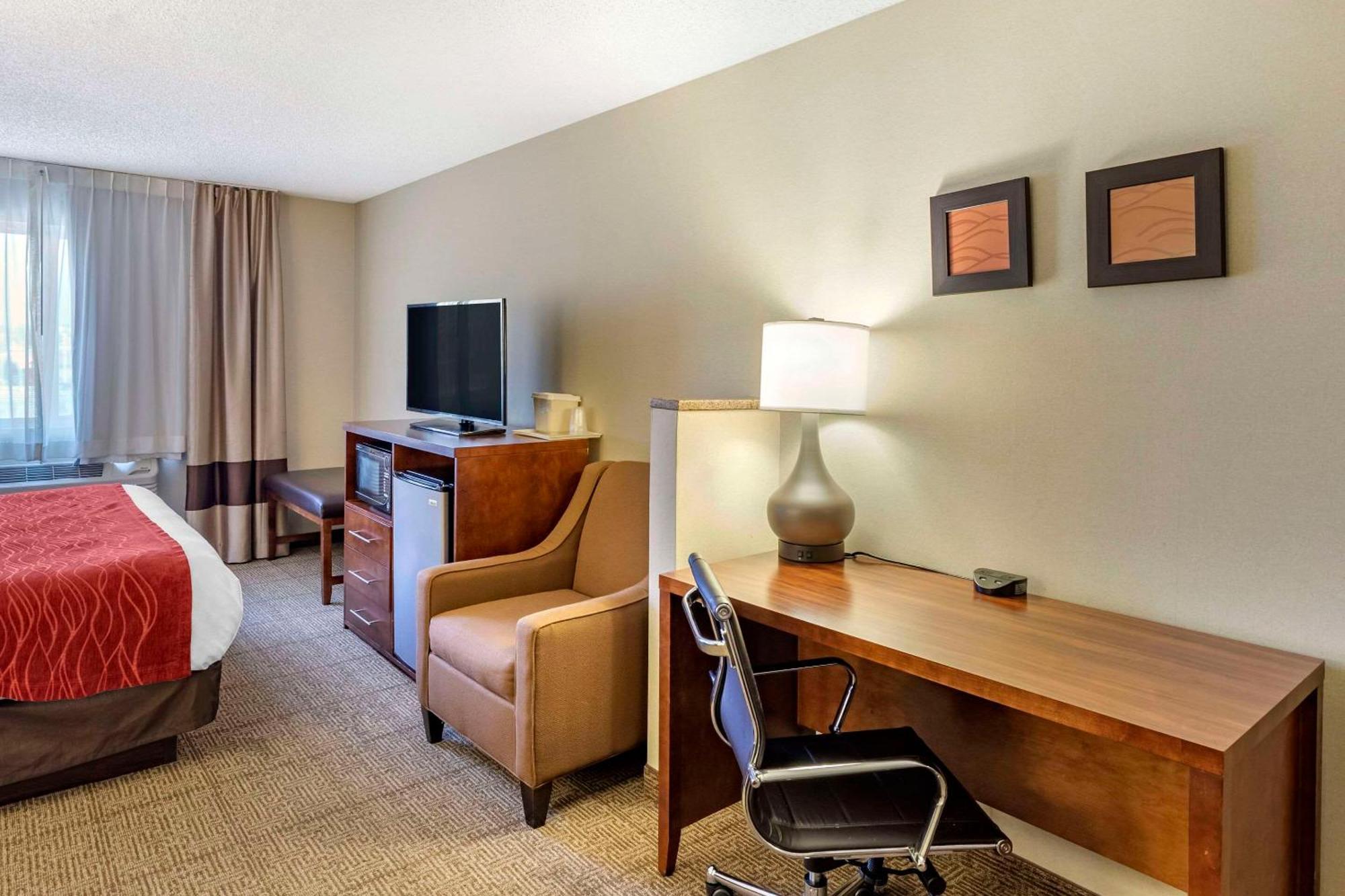 Comfort Inn Denver West Arvada Station Wheat Ridge Bagian luar foto