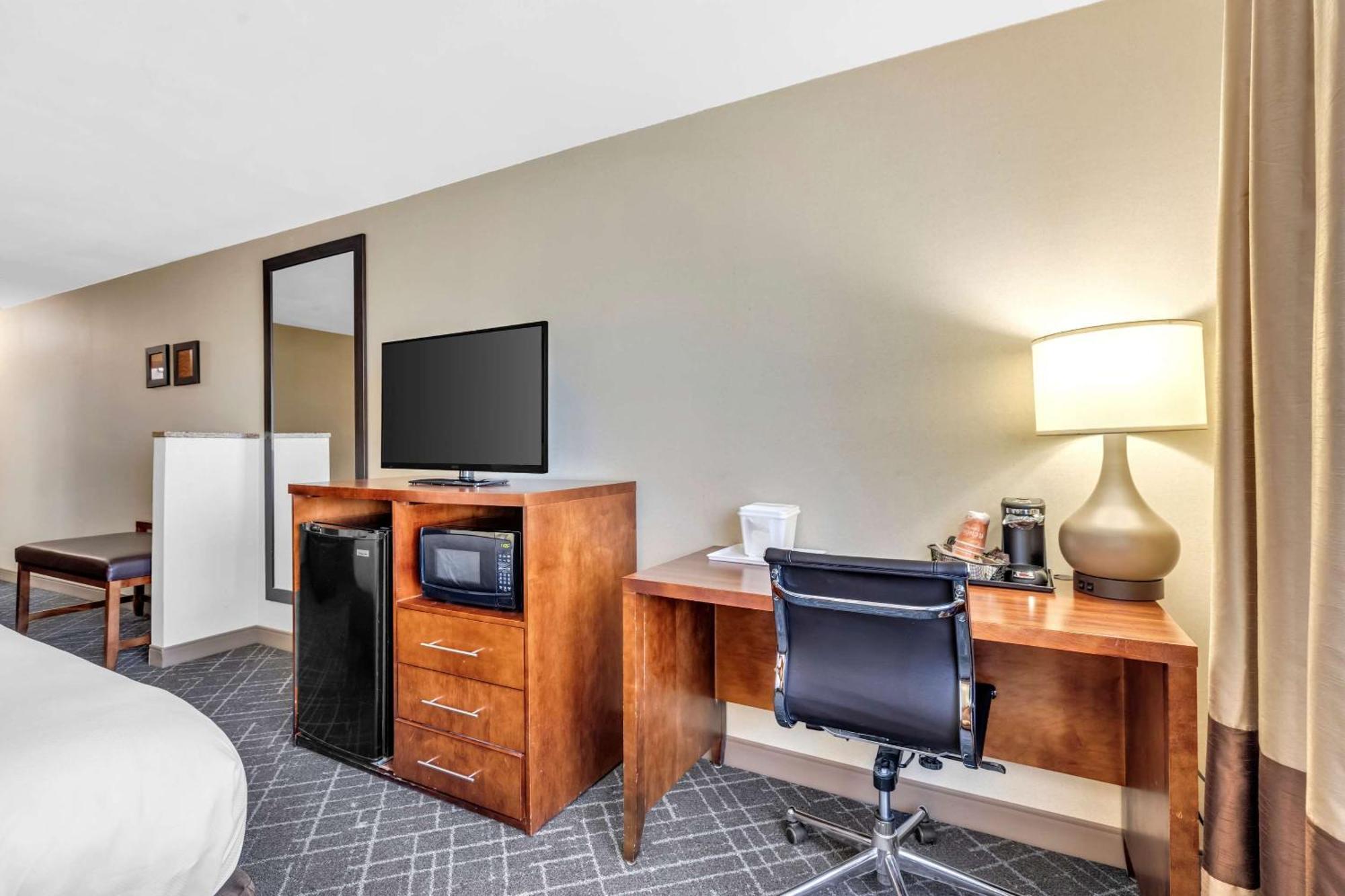 Comfort Inn Denver West Arvada Station Wheat Ridge Bagian luar foto